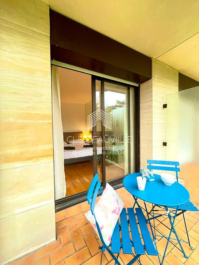 Studio 1 Gainsbourg C.L.S Deauville Esterno foto