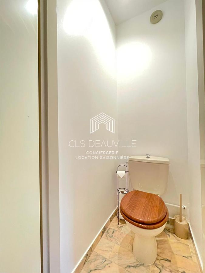 Studio 1 Gainsbourg C.L.S Deauville Esterno foto
